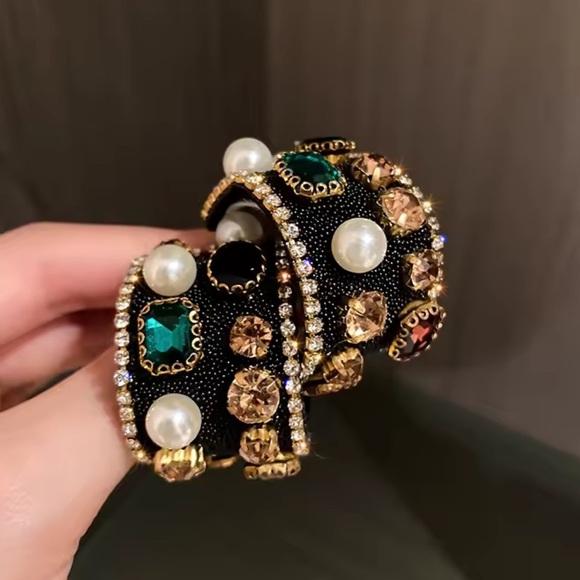 Glamorous Black & Gold Wide Cuff earrings with Emerald Crystals and Pearls - Picture 3 of 12